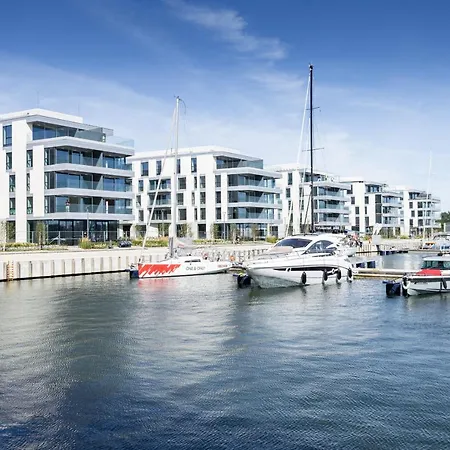 Faltom 20 Yacht Park Premium * Gdynia