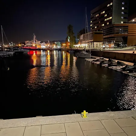 Faltom 20 Yacht Park Premium Parking Apartment