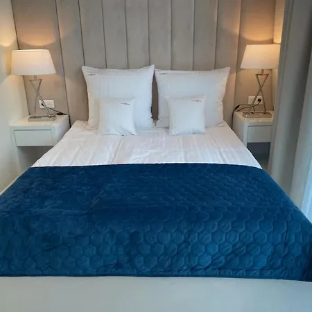 Faltom 20 Yacht Park Premium غدينيا