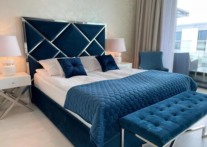 Faltom 20 Yacht Park Premium * Gdynia